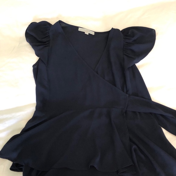 ❌Sold❌ Navy blue LOFT flutter sleeve wrap top - Picture 2 of 8